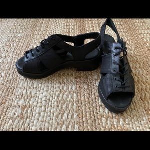 Black sandals - Made in Spain!